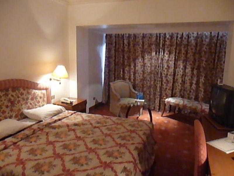 Commodore Hotel Amman Luaran gambar